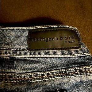 Twentyone black size 15/16R